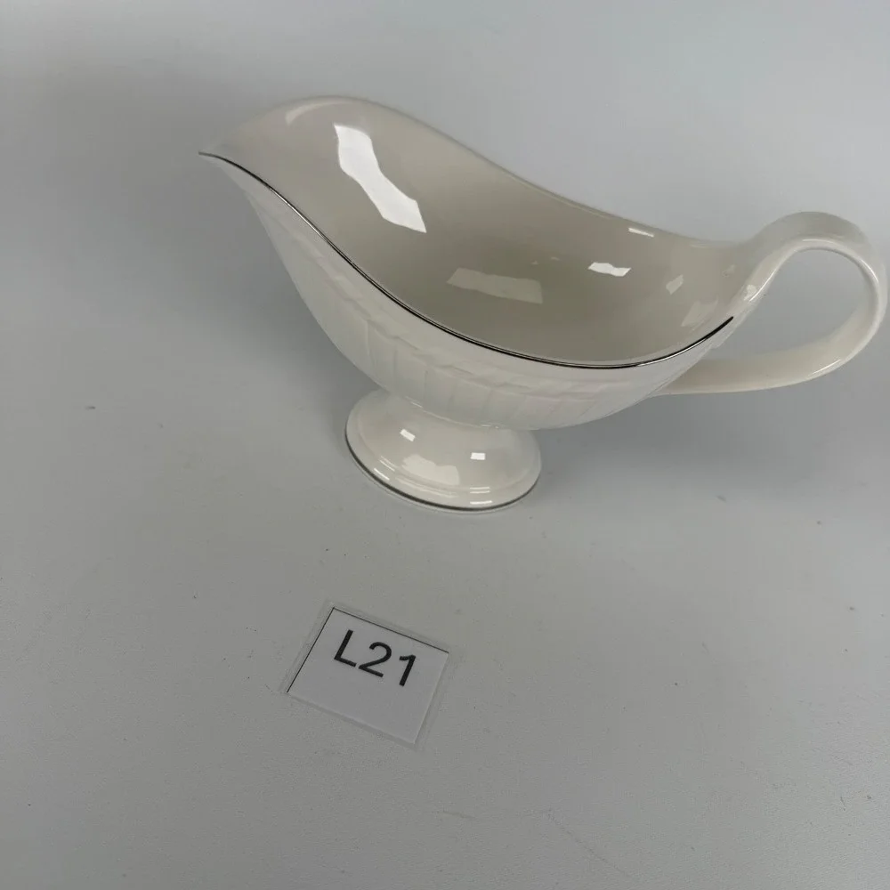 Villeroy & Boch GRAVY BOAT Fine China 1748‎ LUXEMBOURG